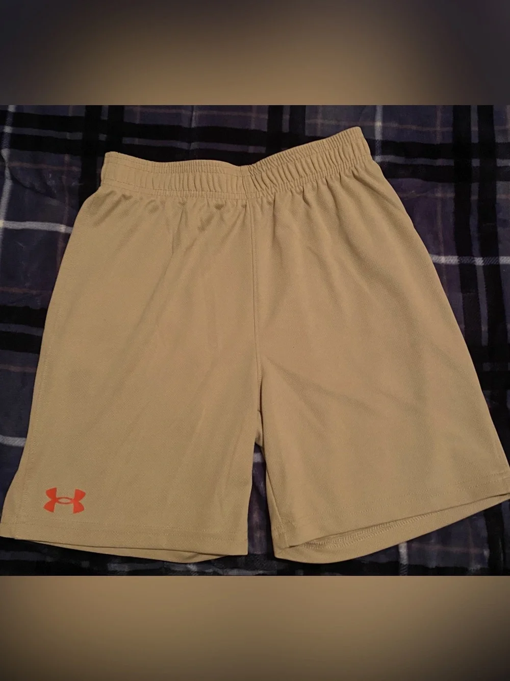 Under armour lot of 5 youth boys outfits